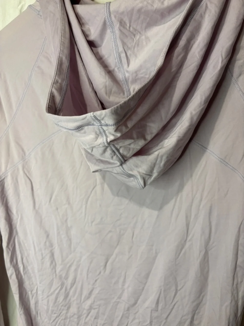 💋3 for $25 Under Armour long sleeve run hoodie in lilac purple - Picture 8 of 8